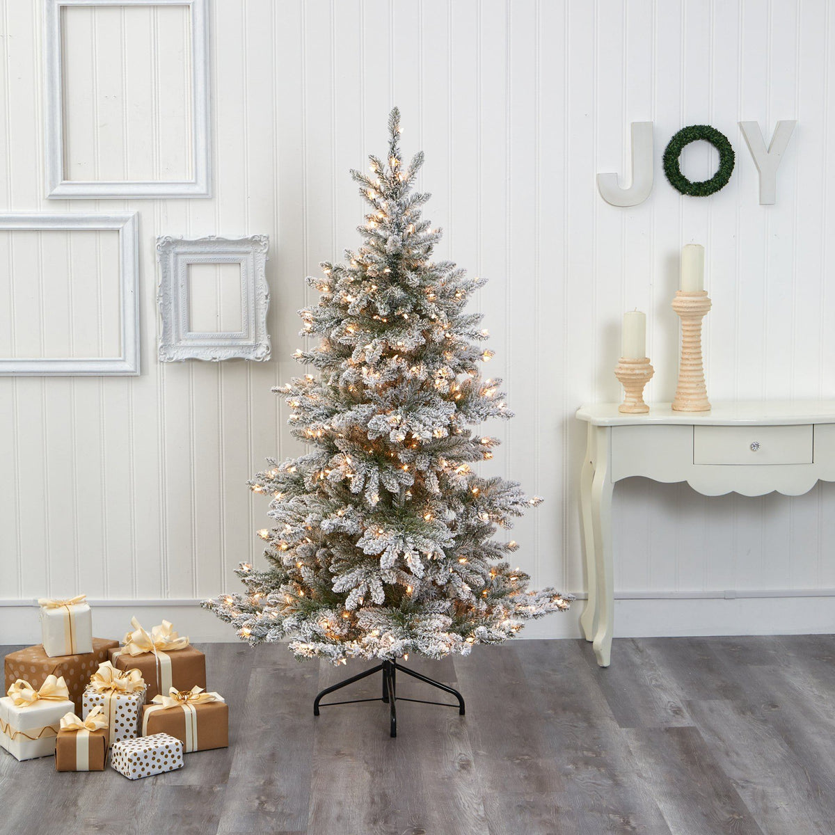 Flocked Tiered Christmas Tree with Clear Lights, 6 ft - 4